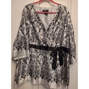 Chic Black and White Floral Blouse